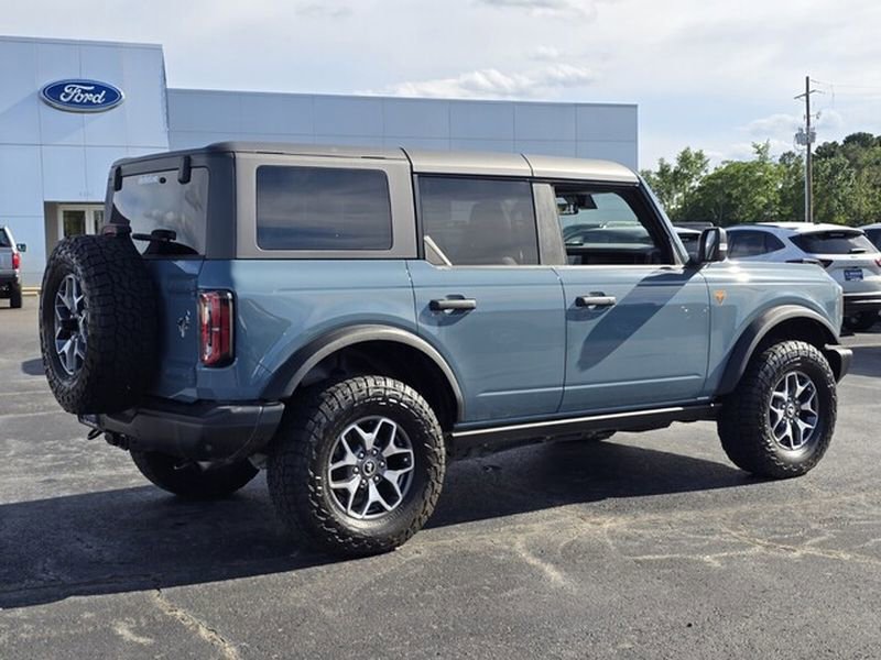 Certified 2022 Ford Bronco Badlands AWD/4WD image 3