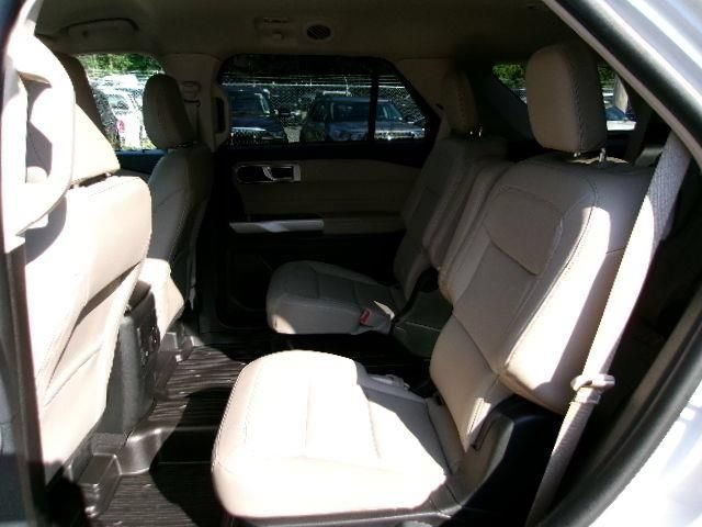 Certified 2023 Ford Explorer XLT w/ Equipment Group 202A AWD/4WD image 9