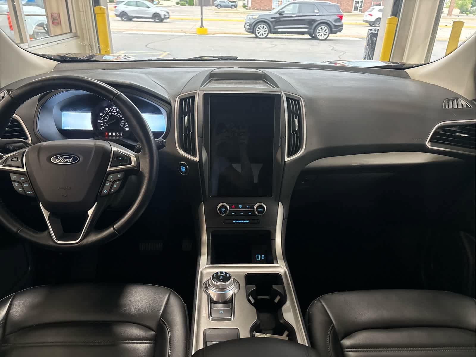 Certified 2023 Ford Edge SEL w/ Convenience Package AWD/4WD image 12