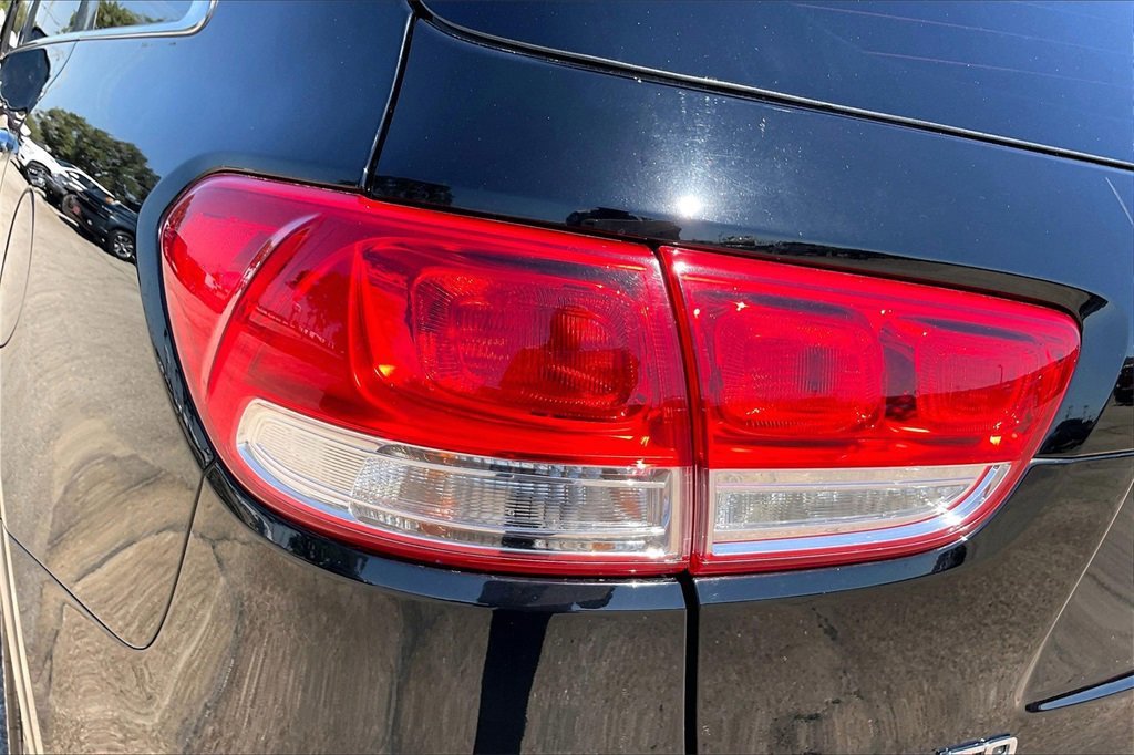 Used 2018 Kia Sorento LX image 20