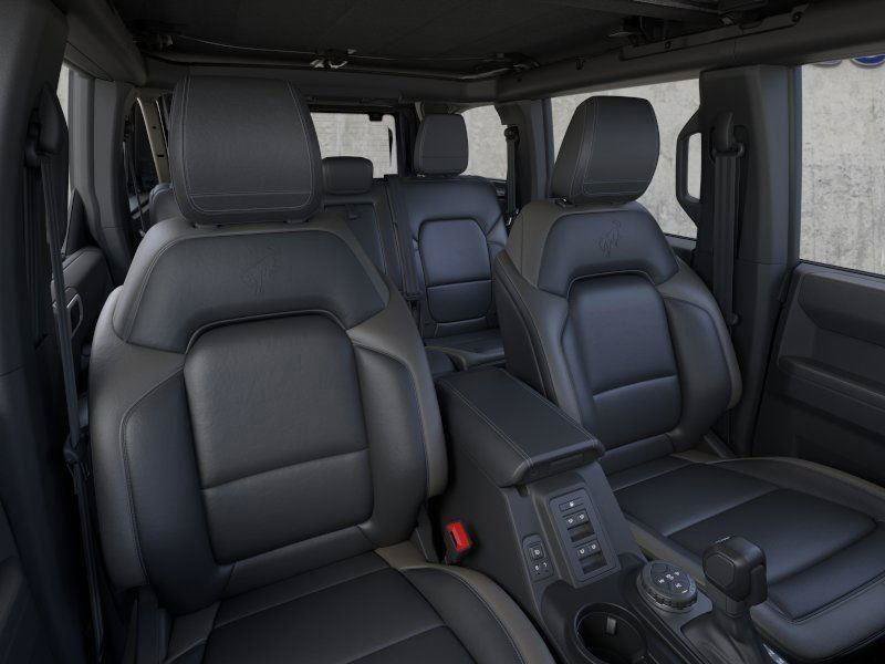 Certified 2025 Ford Bronco Outer Banks AWD/4WD image 10