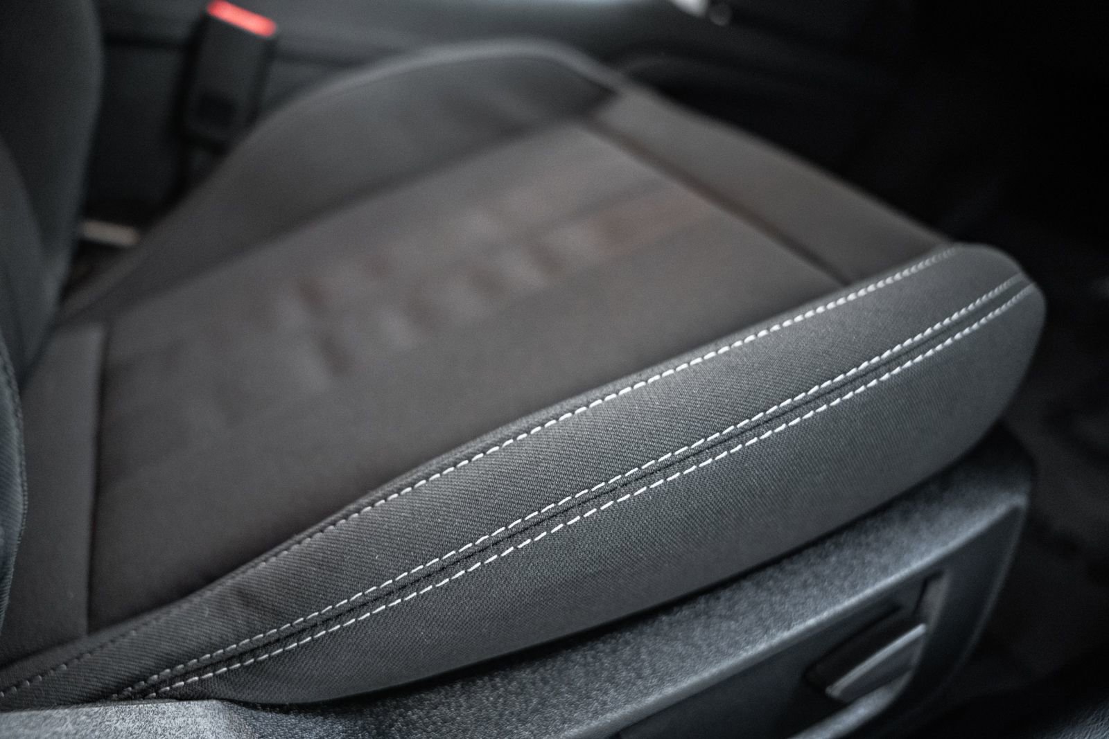 Certified 2022 Ford Mustang Coupe w/ Equipment Group 101A image 37