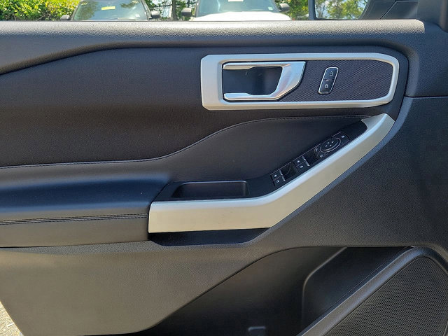 Certified 2020 Ford Explorer XLT w/ Comfort Package image 13