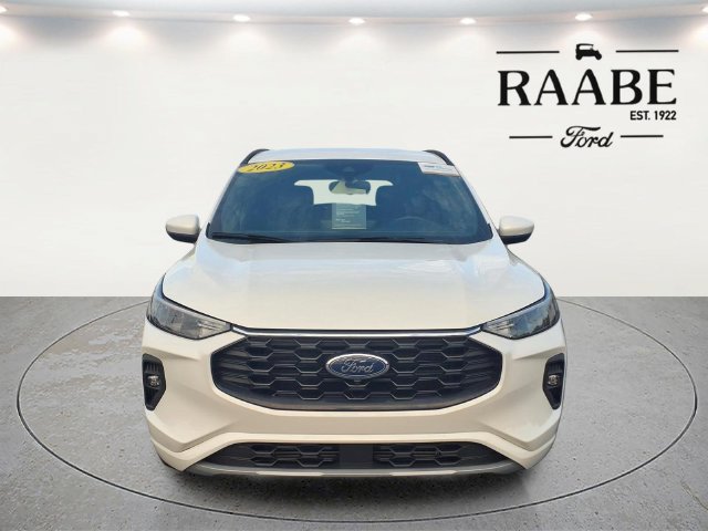 Certified 2023 Ford Escape ST-Line Select w/ Tech Pack #2 AWD/4WD image 2