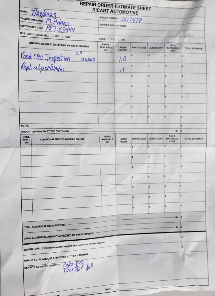 Used 2023 GMC Acadia SLE w/ Driver Convenience Package image 11