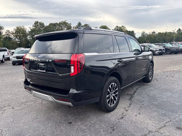 Certified 2025 Ford Expedition Platinum AWD/4WD image 8