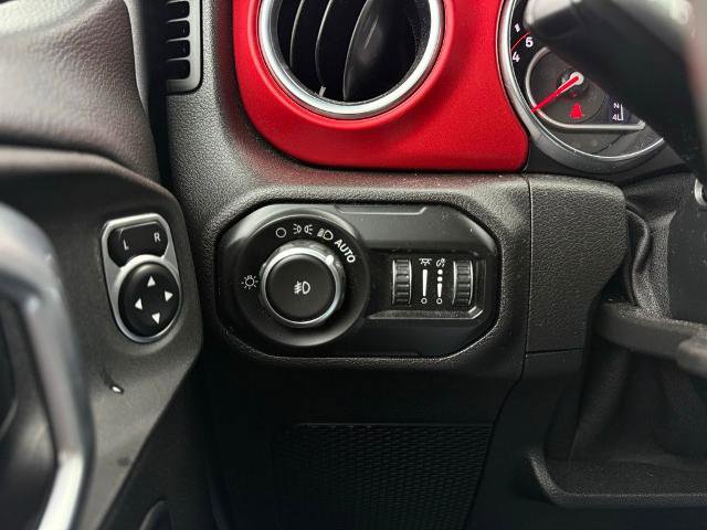 Used 2020 Jeep Wrangler Unlimited Rubicon w/ LED Lighting Group image 13