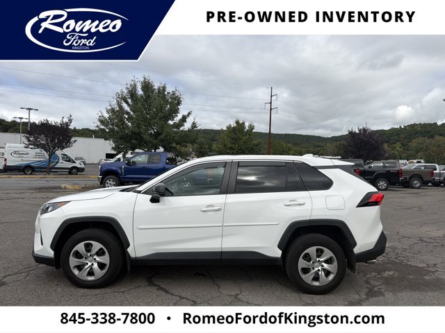 Used 2022 Toyota RAV4 LE AWD/4WD image 8