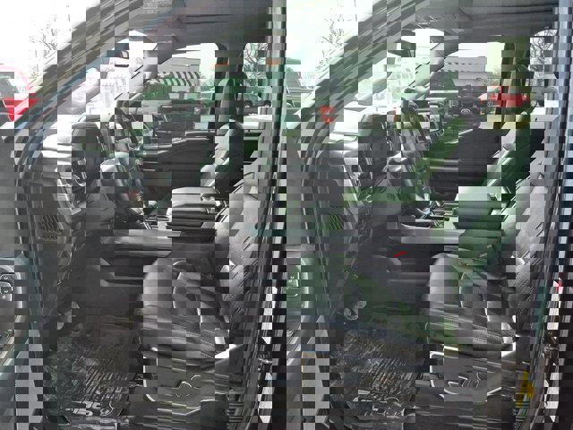 Certified 2021 Ford F150 Lariat w/ Equipment Group 502A High image 29