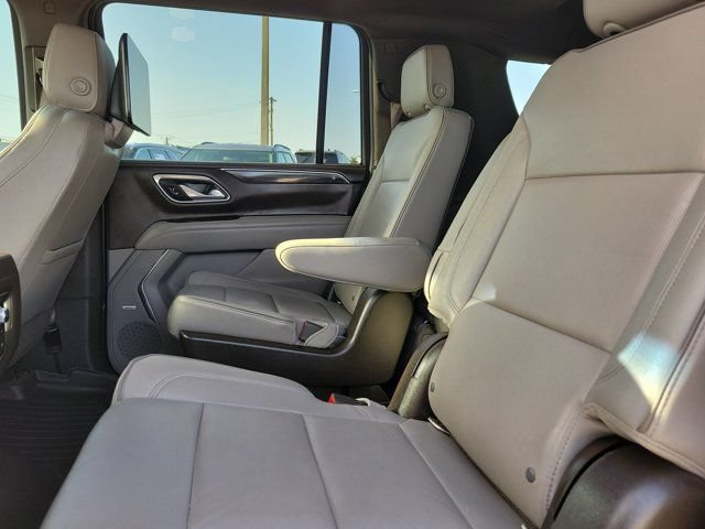 Used 2021 GMC Yukon XL SLT w/ SLT Premium Package RWD image 19