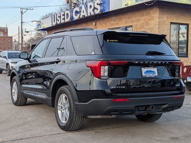 Certified 2025 Ford Explorer Active AWD/4WD image 6