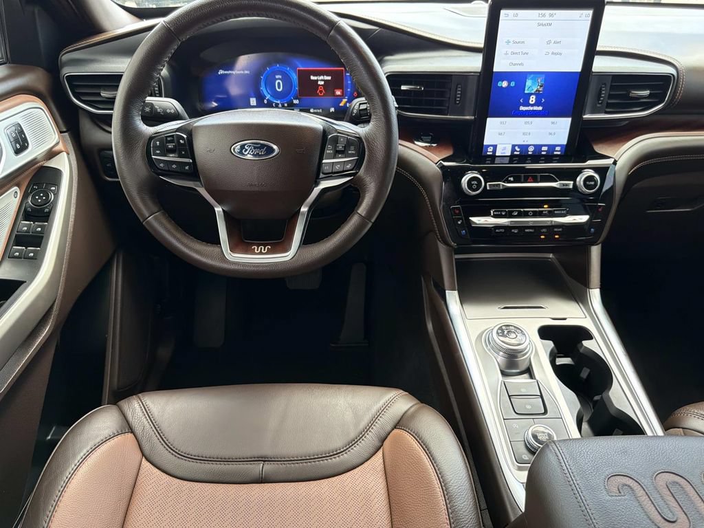 Certified 2024 Ford Explorer King Ranch w/ Technology Package AWD/4WD image 17