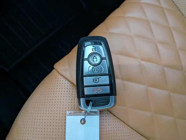 Certified 2024 Ford Edge Titanium w/ Titanium Elite Package AWD/4WD image 36