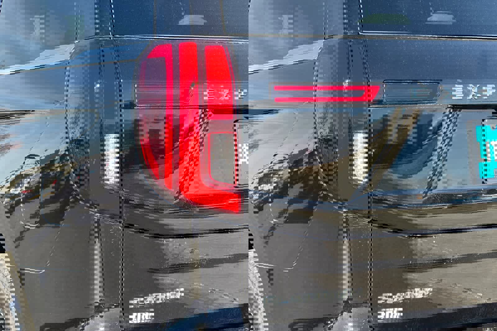 Certified 2025 Ford Expedition Platinum image 29