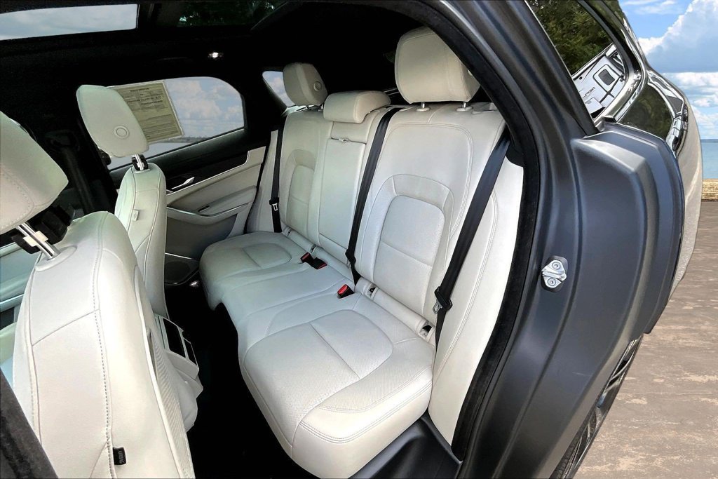 Used 2023 Jaguar F-PACE S AWD/4WD image 23