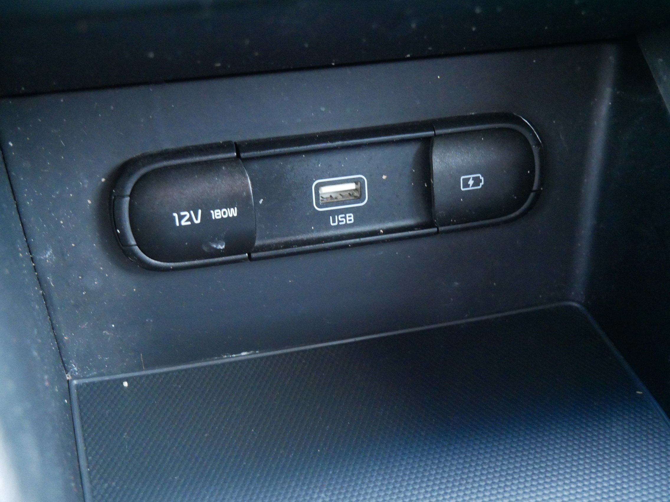 Used 2021 Kia Niro LX image 30