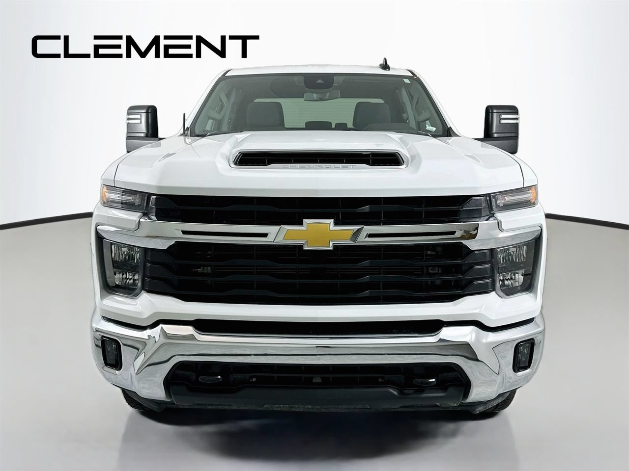 Used 2026 Chevrolet Silverado 2500 LT AWD/4WD image 3