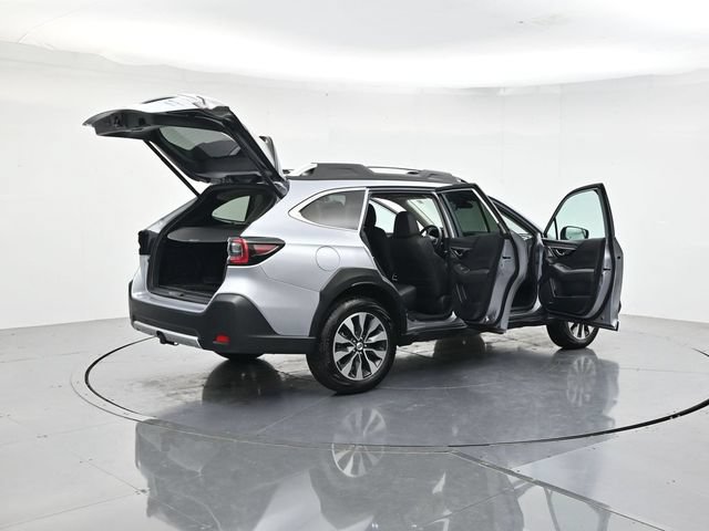 Used 2025 Subaru Outback Touring AWD/4WD image 53