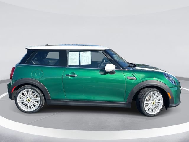 Used 2023 MINI Cooper SE image 2
