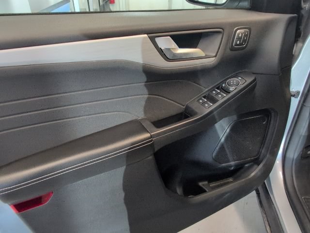 Certified 2024 Ford Escape Platinum AWD/4WD image 13
