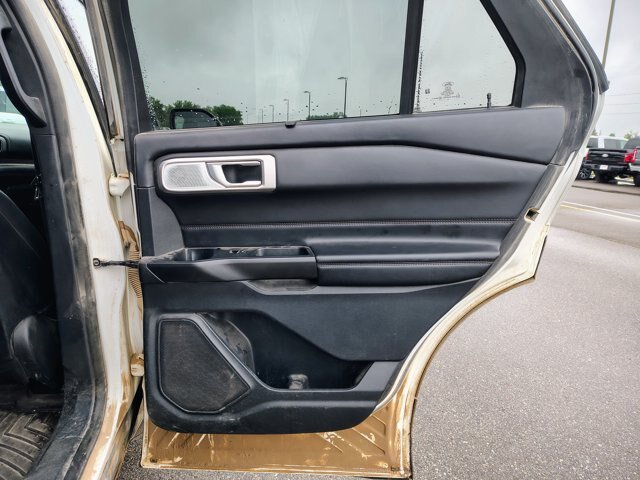 Certified 2020 Ford Explorer Platinum w/ Premium Technology Package AWD/4WD image 16