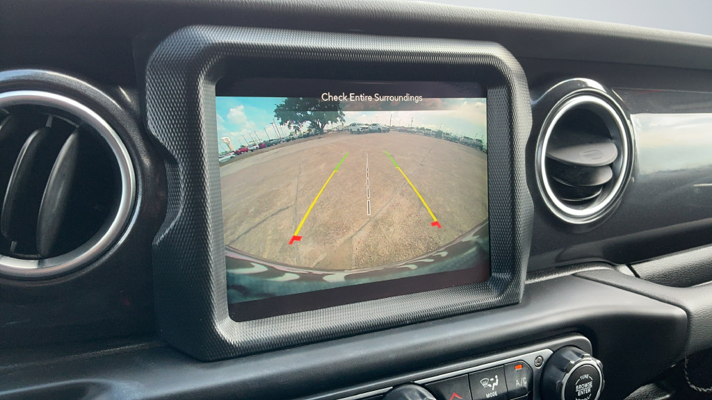 Used 2021 Jeep Wrangler Unlimited Sahara AWD/4WD image 11