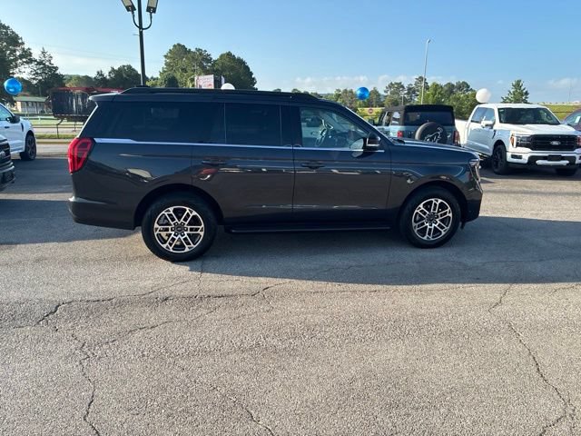 Certified 2025 Ford Expedition Active AWD/4WD image 18