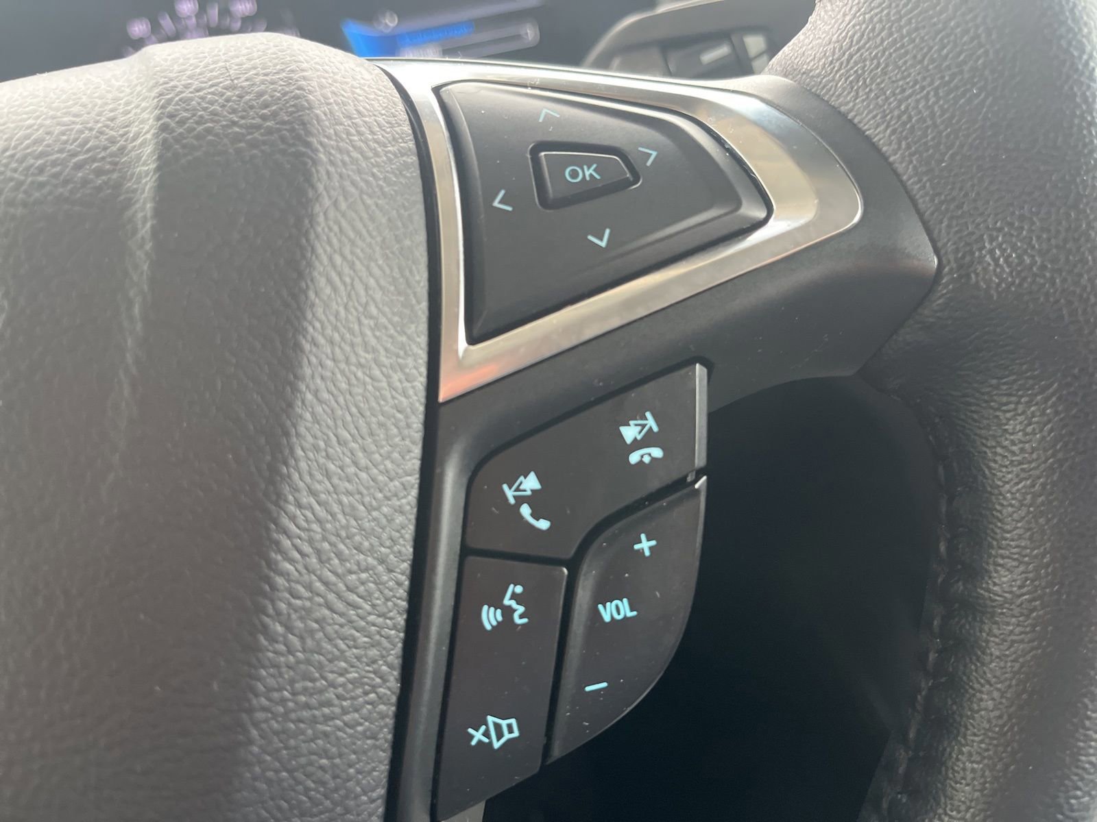 Certified 2024 Ford Edge SEL w/ Convenience Package image 19