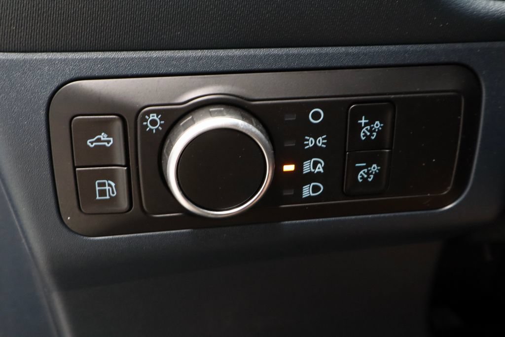 Certified 2025 Ford Maverick XL FWD image 26