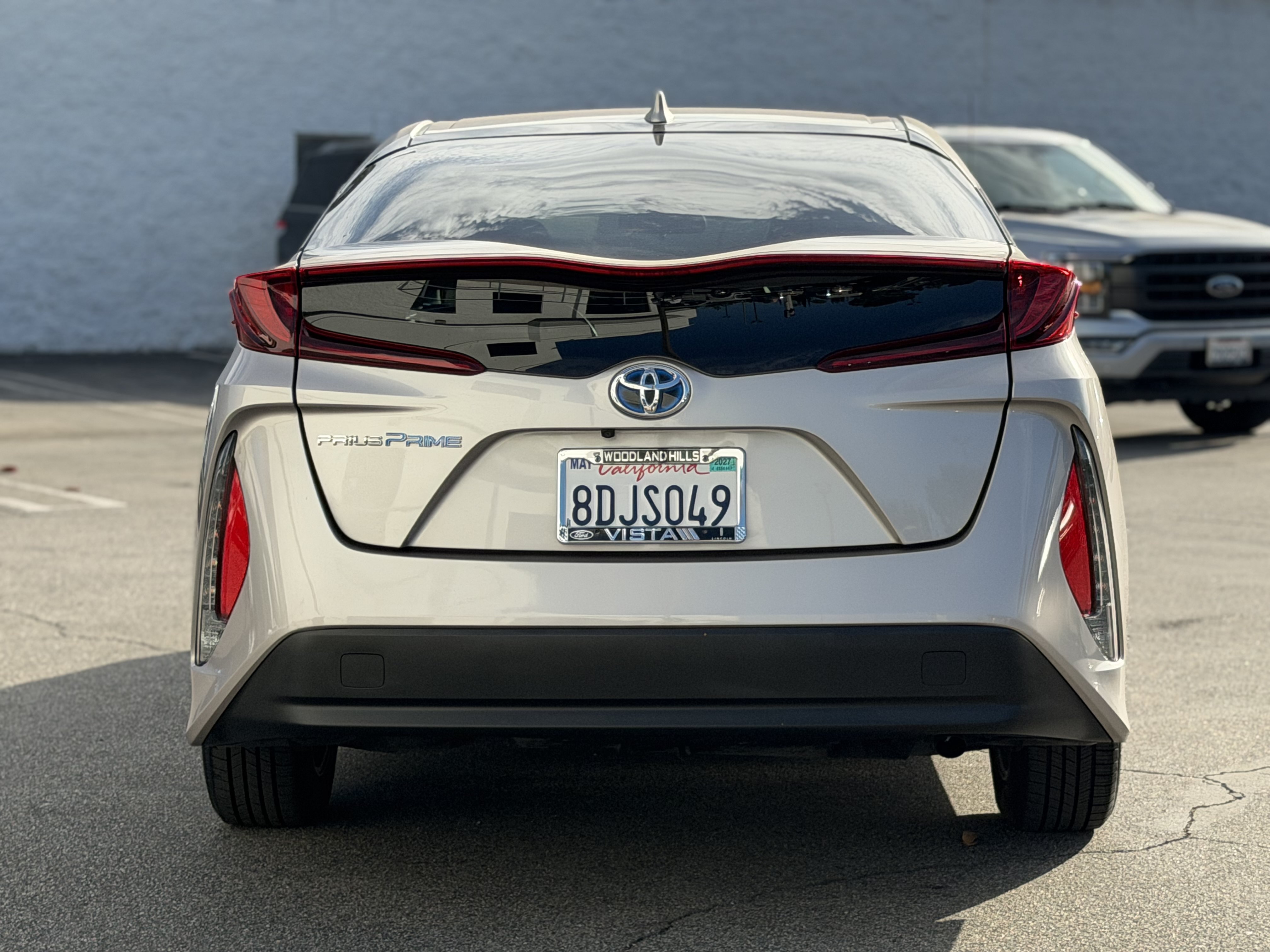 Used 2017 Toyota Prius Prime Premium w/ Carpet Mat Package FWD image 6