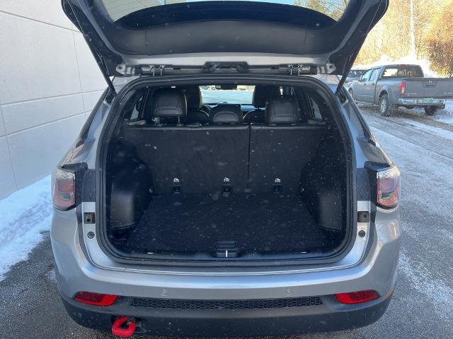 Used 2023 Jeep Compass Trailhawk image 9
