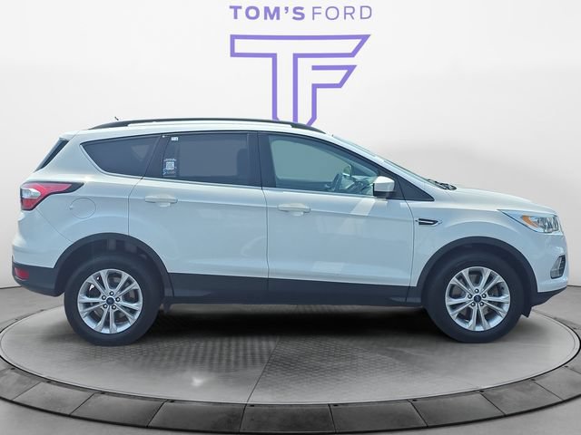 Certified 2017 Ford Escape SE w/ Equipment Group 201A AWD/4WD image 8