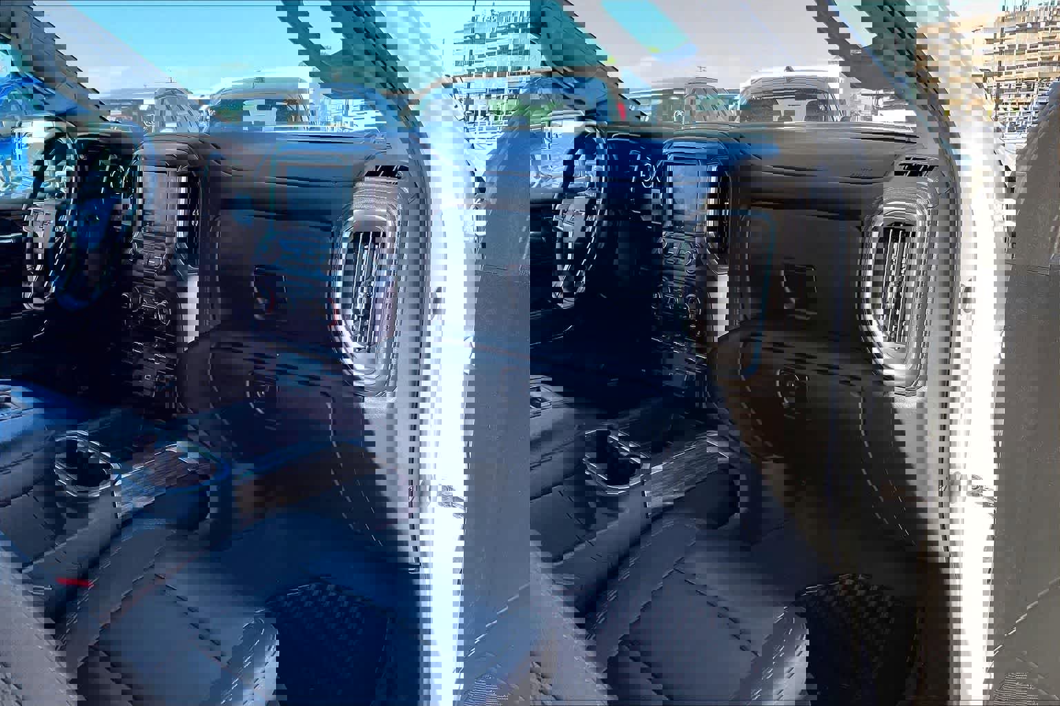 Used 2022 Chevrolet Silverado 1500 RST w/ LPO, Blackout Package image 23