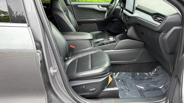 Certified 2024 Ford Escape Platinum AWD/4WD image 15