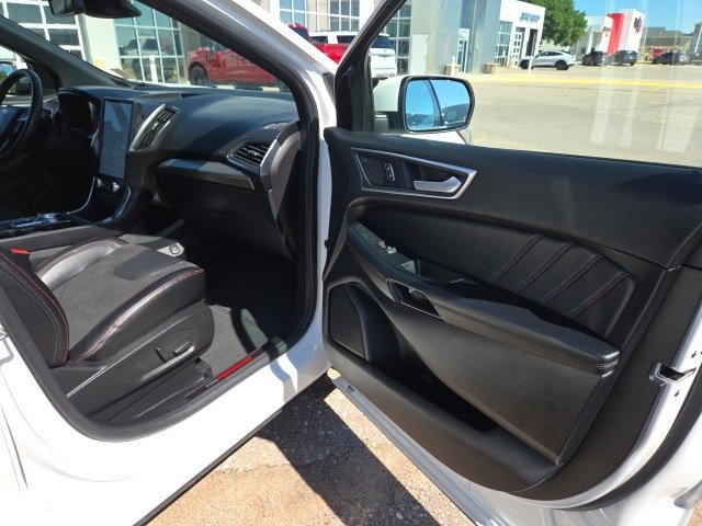 Certified 2024 Ford Edge ST w/ Equipment Group 401A image 40
