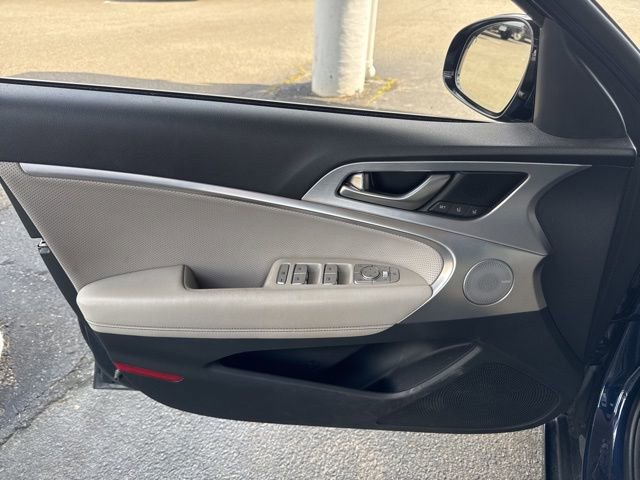 Used 2019 Genesis G70 3.3T Advanced w/ Elite Package RWD image 4