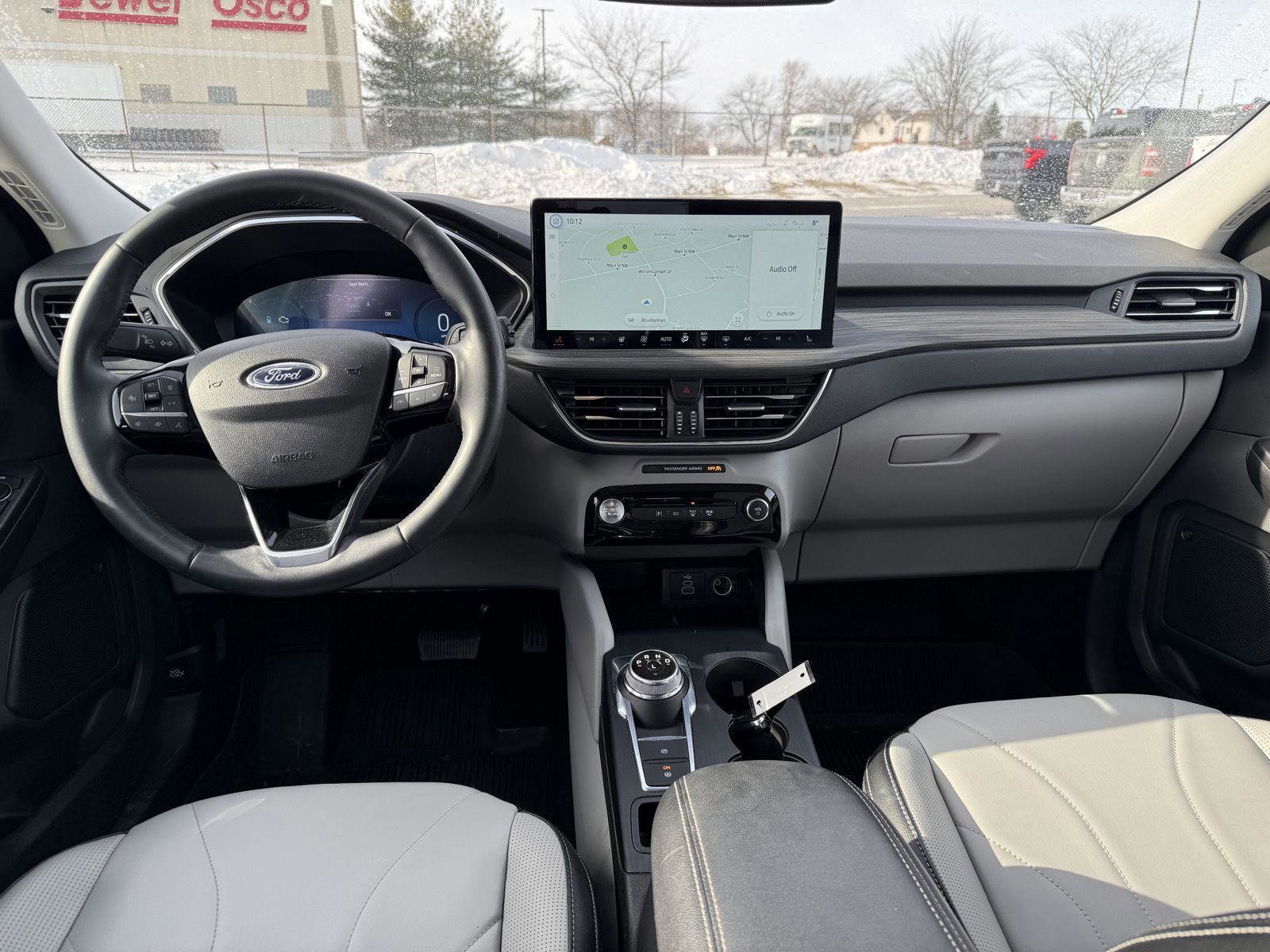 Certified 2025 Ford Escape SE w/ PHEV Premium Package image 15