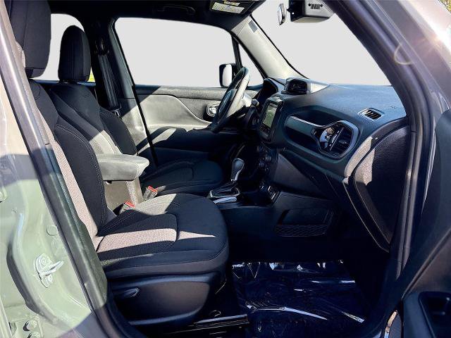 Used 2022 Jeep Renegade Altitude AWD/4WD image 28