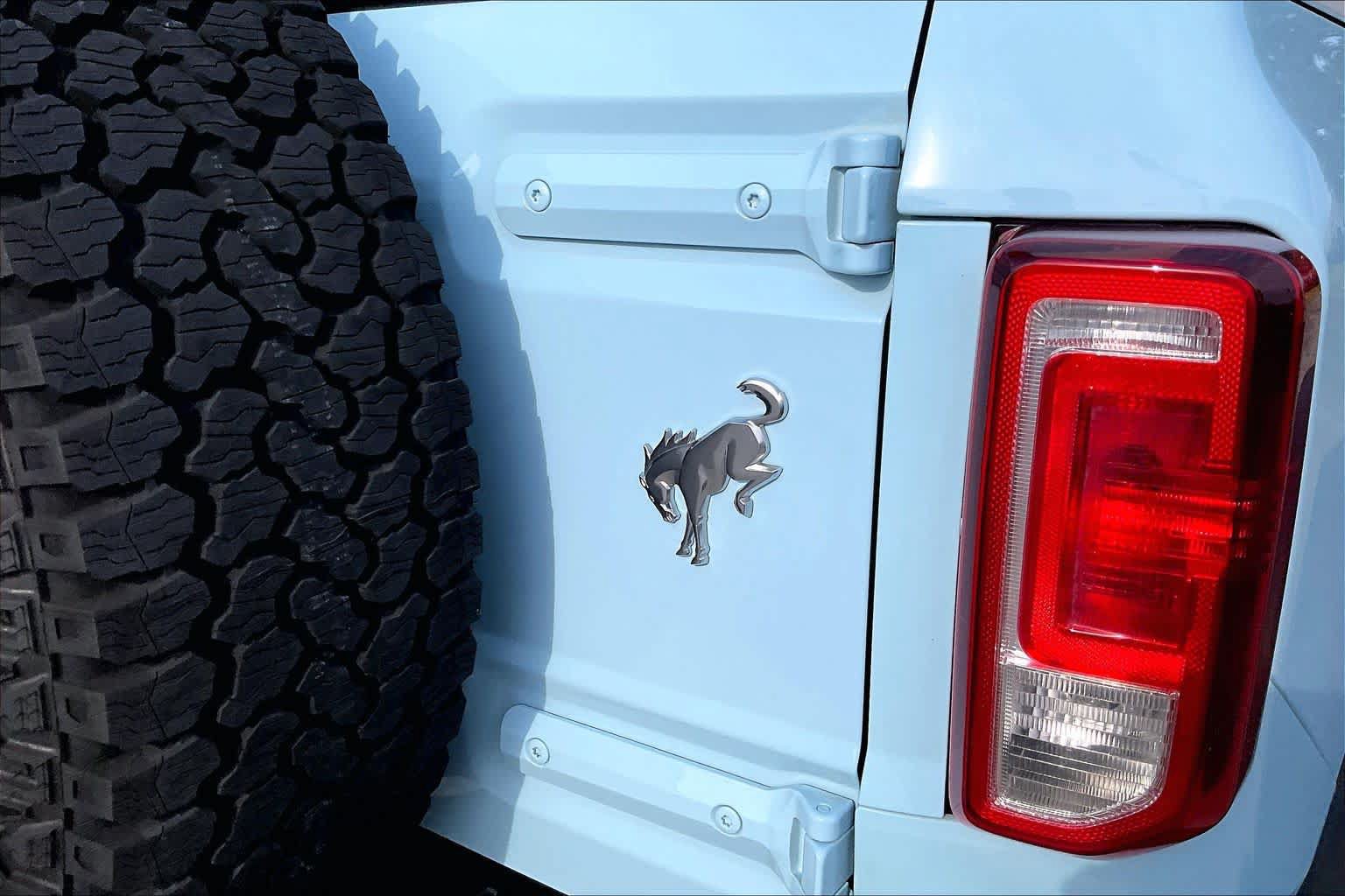 Certified 2025 Ford Bronco Heritage Edition AWD/4WD image 25