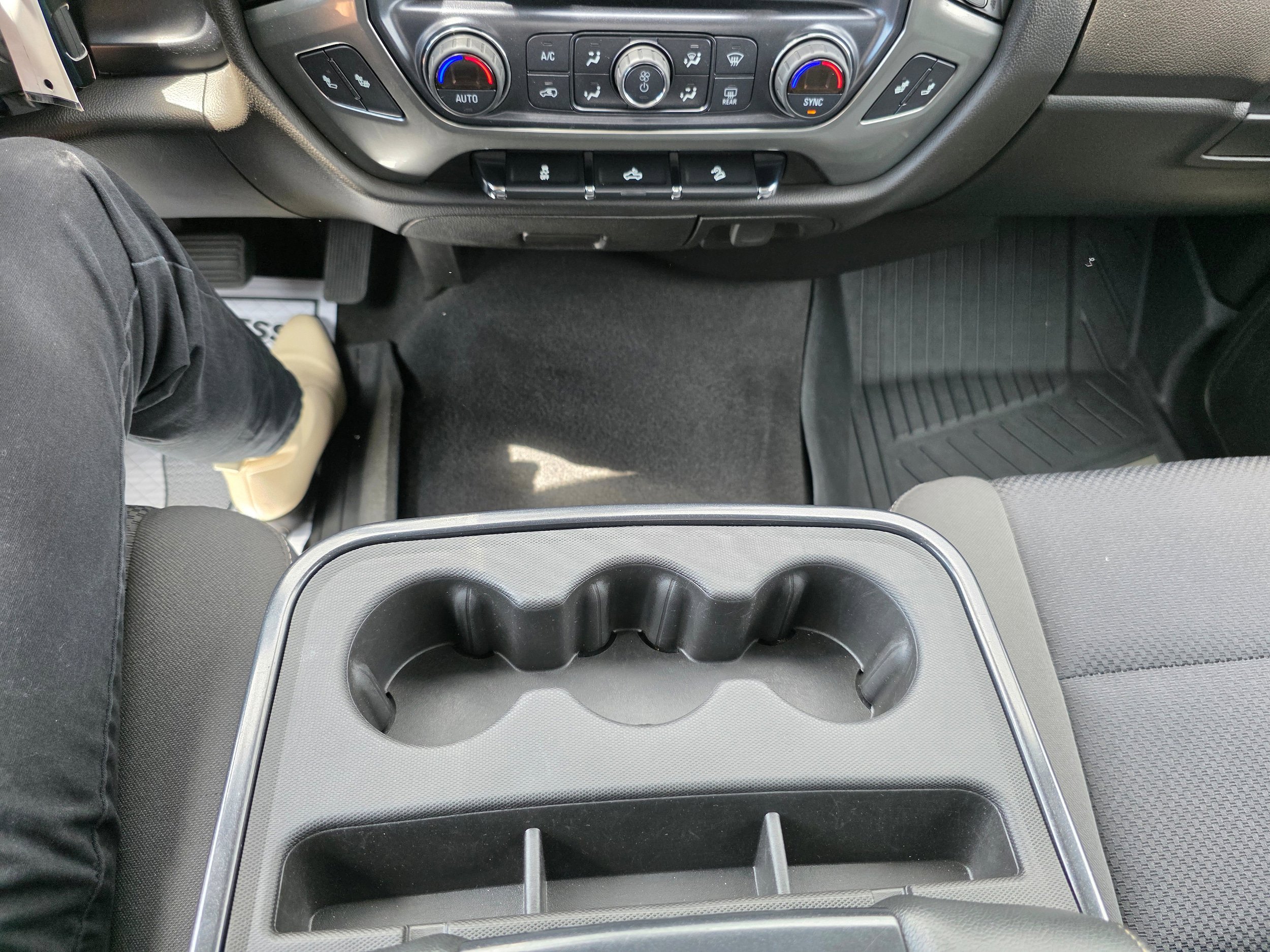 Used 2019 Chevrolet Silverado 1500 LT w/ All Star Edition AWD/4WD image 14