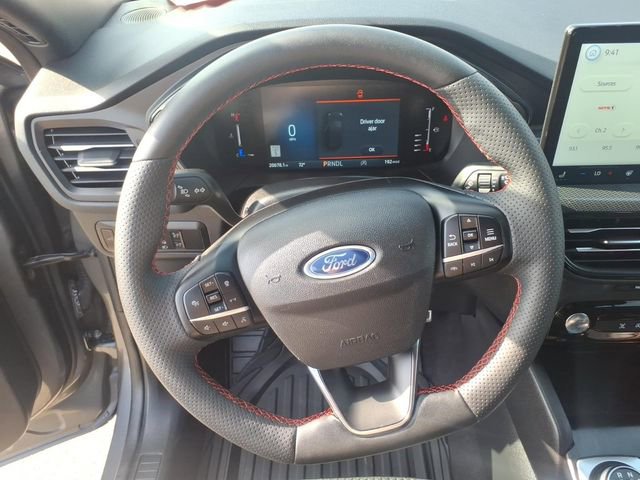 Certified 2023 Ford Escape ST-Line w/ Tech Pack #1 AWD/4WD image 18