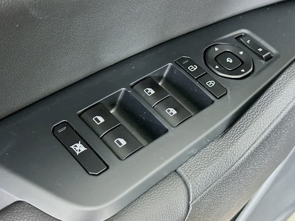 Used 2026 Kia Sportage X-Line w/ X-Line Technology Package AWD/4WD image 30