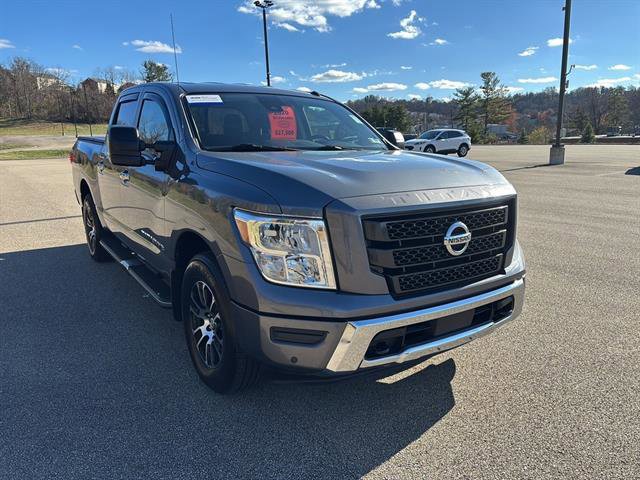 Used 2020 Nissan Titan SV w/ SV Convenience Package image 7