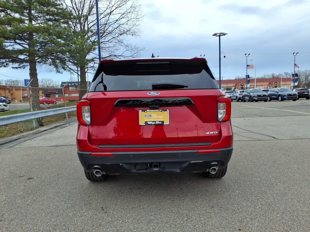 Certified 2024 Ford Explorer ST-Line w/ Class IV Trailer Tow Package image 7