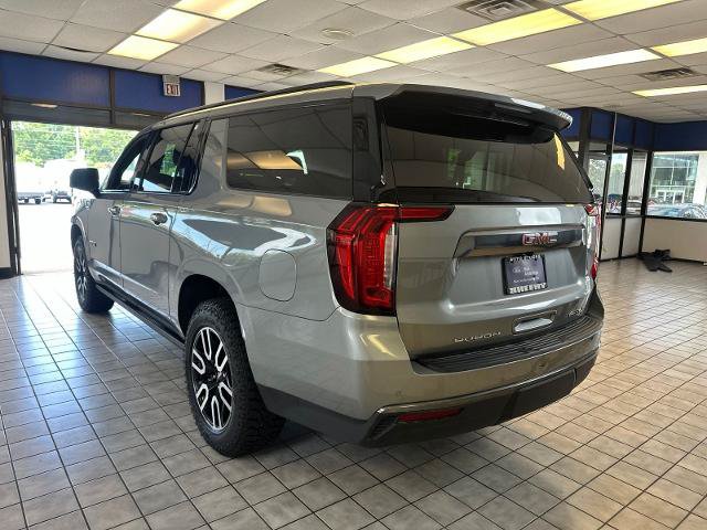 Used 2023 GMC Yukon XL AT4 w/ AT4 Premium Package AWD/4WD image 12