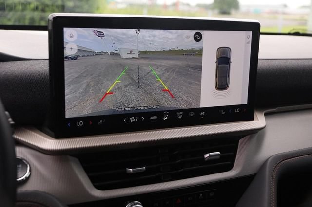 Certified 2025 Ford Explorer Active AWD/4WD image 19
