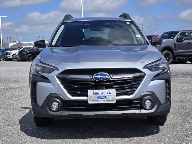 Used 2024 Subaru Outback Premium AWD/4WD image 2