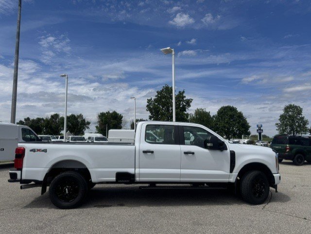 Certified 2023 Ford F250 XL w/ STX Appearance Package AWD/4WD image 9