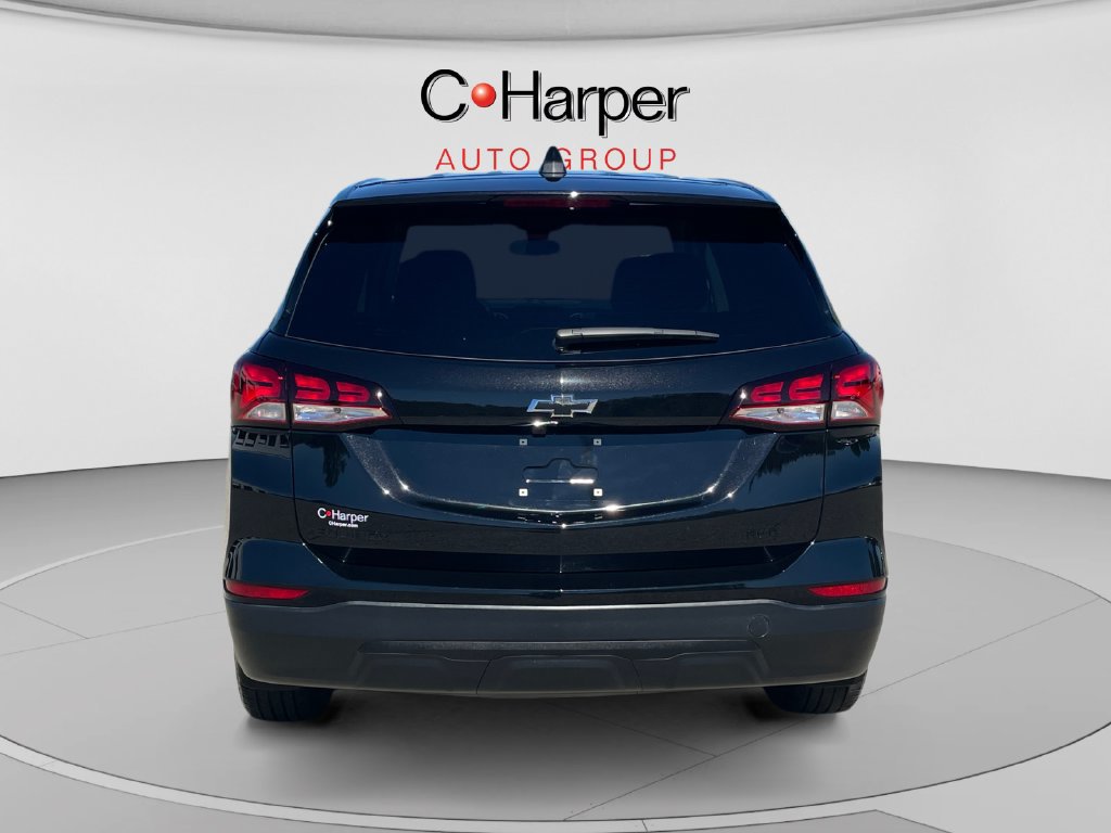 Used 2024 Chevrolet Equinox LS w/ LS Convenience Package AWD/4WD image 4