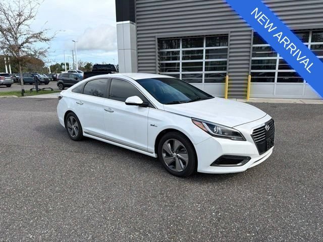 Used 2017 Hyundai Sonata Limited FWD image 1